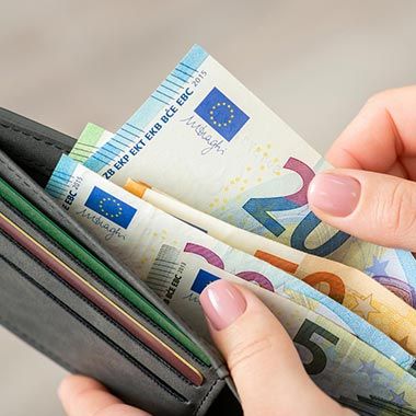 💸 Neue EU-Bargeldregeln: Ab 3.000 Euro müssen sich Käufer künftig ausweisen