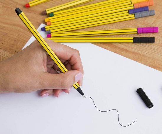🖋️ 12er Pack Leviatan D400 Fineliner Schwarz ab 2,74€ (statt 5€) 🖋️ 12er Pack Leviatan D400 Fineliner Schwarz ab 2,74€ (statt 5€)