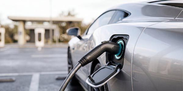 🚗 E-Autos doch nicht klimaneutral? Neue Studie sorgt für heftige Diskussionen 🚗 E Autos doch nicht klimaneutral? Neue Studie sorgt für heftige Diskussionen