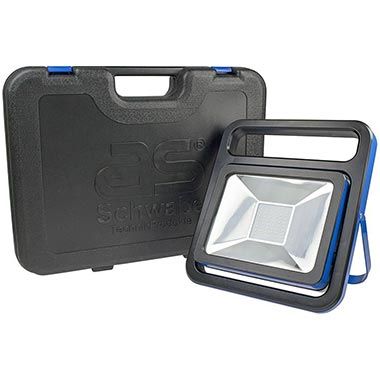 💡 as-Schwabe XXL Outdoor LED Strahler mit 50W & Koffer für 34,99€ (statt 70€)