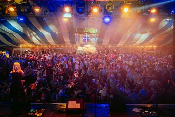 🍻 Freikarte zum Düsseldorfer Oktoberfest am 10.9. mit Newsletteranmeldung 🍻 Freikarte zum Düsseldorfer Oktoberfest am 10.9. mit Newsletteranmeldung