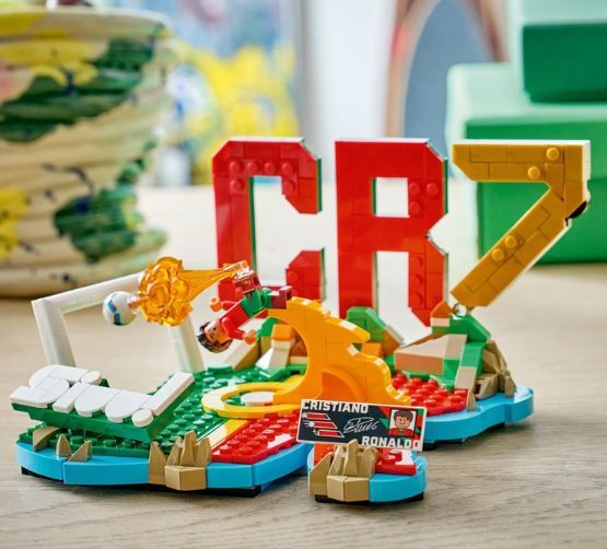 ⚽ LEGO 43012 Editions Cristiano Ronaldo Set für 16,50€ (statt 24€) ⚽ LEGO 43012 Editions Cristiano Ronaldo Set für 16,50€ (statt 24€)