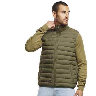 👕 Urban Classics-Basic Light Weight Weste TB7011 in Darkolive für 14,98€ (statt 32€)