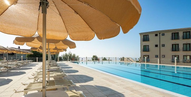 ☀️ 8 Tage Sardinien im 4* Hotel 🏖️ mit HP & Flügen ab 749€ (statt 917€) ➡️ April bis Oktober 2027 ☀️ 8 Tage Sardinien im 4* Hotel 🏖️ mit HP & Flügen ab 749€ (statt 917€) ➡️ April bis Oktober 2027