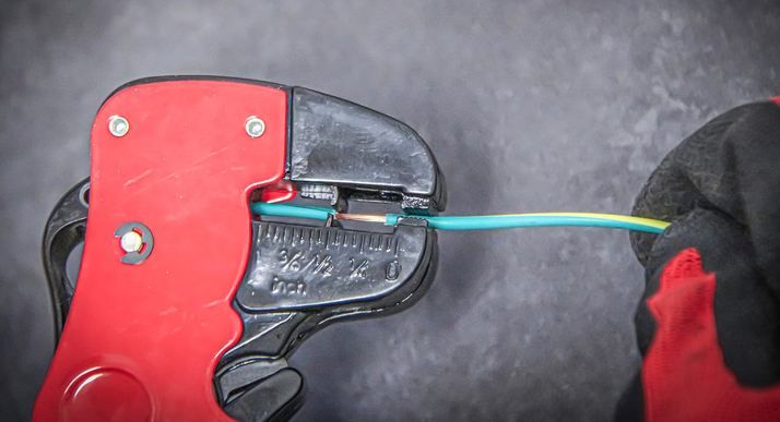 🔌 BGS Diy 441 Automatische Abisolierzange, 0,5-8mm², 175mm für 4,39€ (statt 8€) 🔌 BGS Diy 441 Automatische Abisolierzange, 0,5 8mm², 175mm für 4,39€ (statt 8€)
