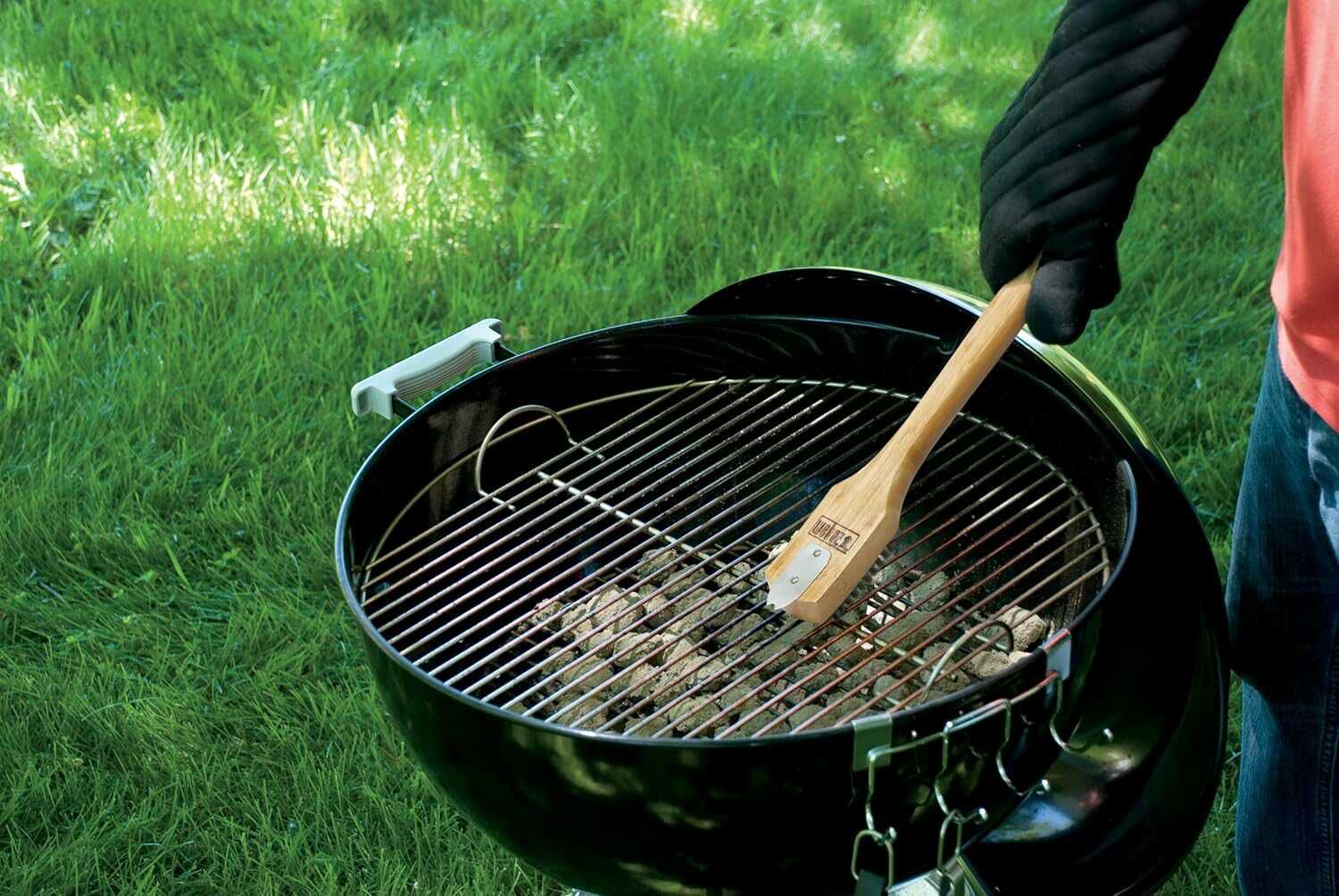 Weber Grillbürste mit Bambus Holzgriff, 30 cm 5,83€ statt  9,99€