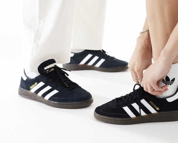 adidas Originals – Handball Spezial – Sneaker in Schwarz für 70,40€ statt 86,12€