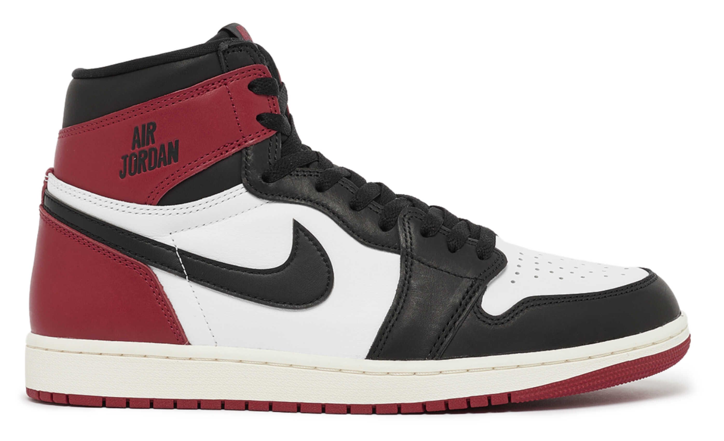 Nike Air Jordan 1 Retro High OG Black Toe Reimagined für 91,43€ statt 119,94€