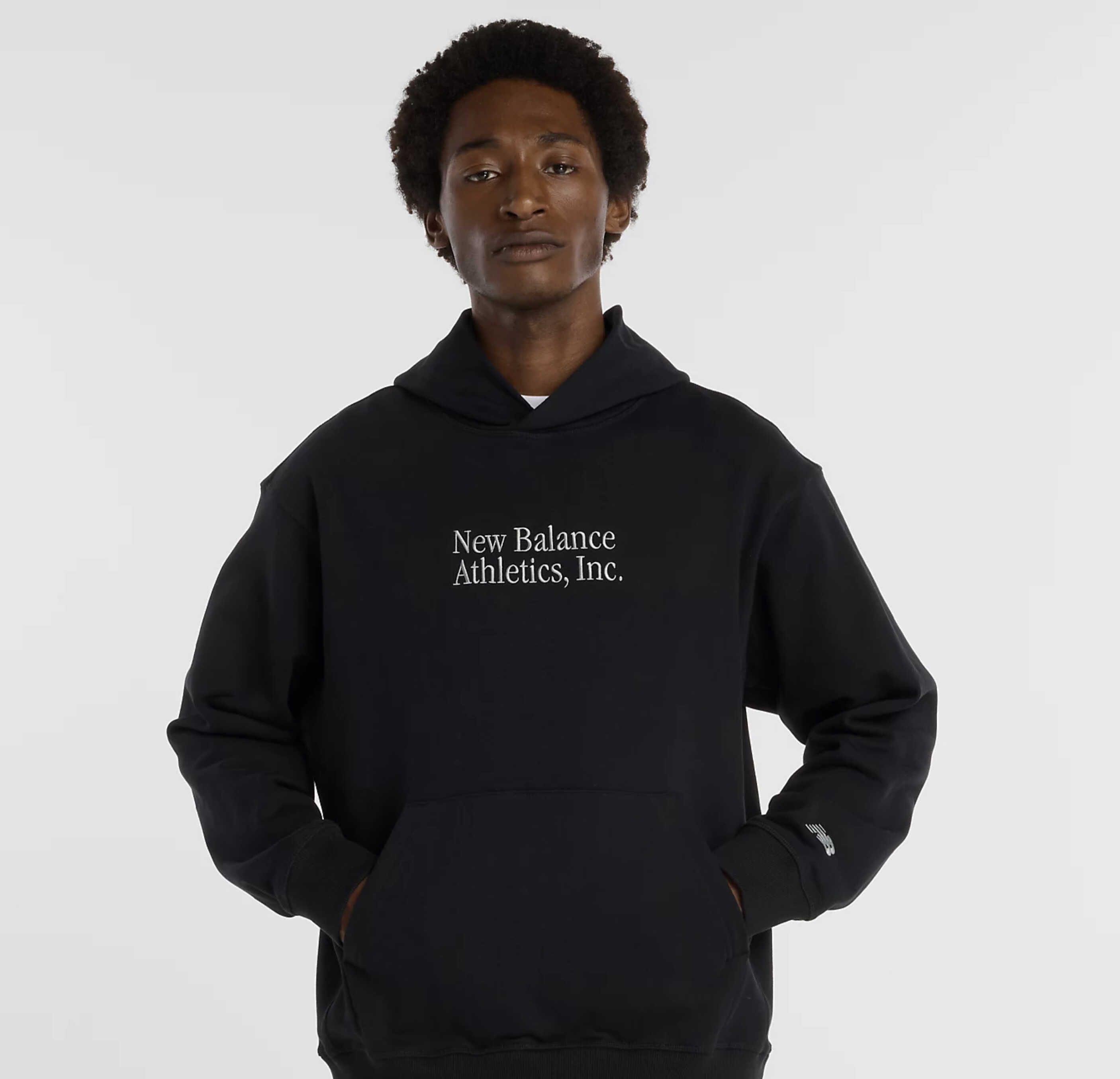 New Balance Athletics Classics Hoodie für 38,75€ statt 60,24€