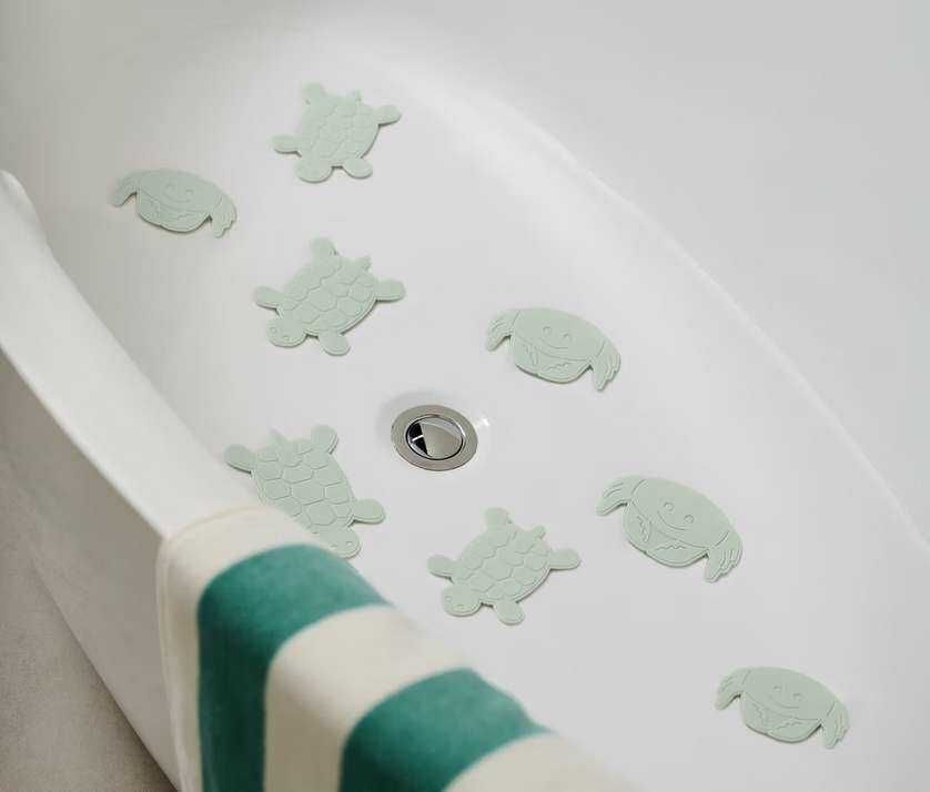 8 Antirutsch Pads für Dusche oder Badewanne   Abholerpreis