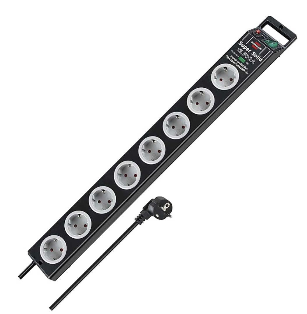 Brennenstuhl Super Solid Steckdosenleiste 8 Fach mit Überspannungsschutz für 20,79€ statt 33,01€