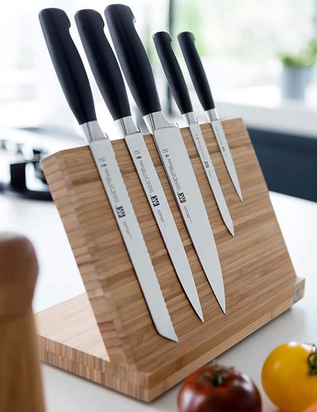 ZWILLING Magnet-Messerblock aus Bambus, unbestückt für 41,99€ (statt 60€)