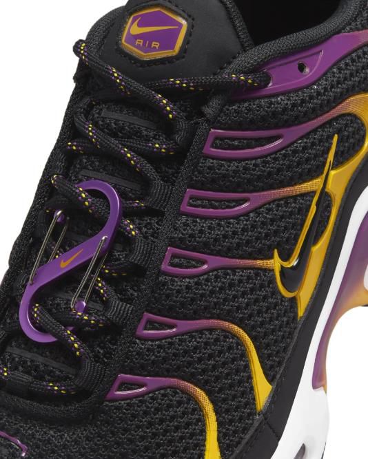 nike tuned 1 essential junior