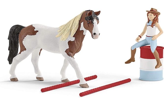 SCHLEICH Horse Club Western-Reitset – Mit Hannah, Pferd & Fässern Für Kinder Ab 5