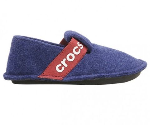 Crocs Classic Slipper Kinder Hausschuhe aus Filz für 11,99€ (statt 22€)