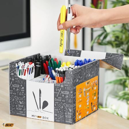 🖊️ BIC My BIC Box Schreibwaren Set, 124-tlg. für 39,10€ (statt 65€)