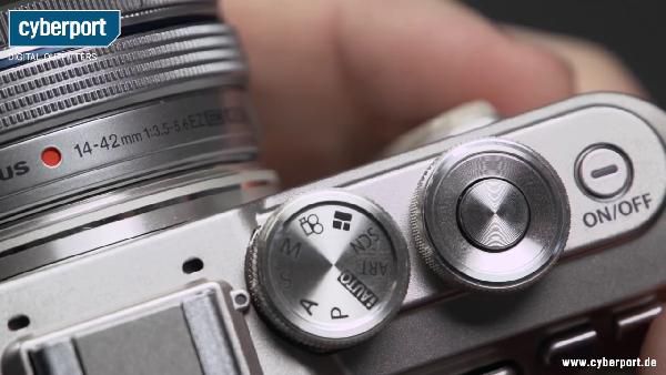 Olympus E‑PL8 Systemkamera mit Objektiv 14-42mm und 40-150mm für 404,95€ (statt 567€) Olympus E‑PL8 Systemkamera mit Objektiv 14 42mm und 40 150mm für 404,95€ (statt 567€)