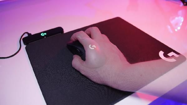 Logitech G Powerplay kabelloses Ladesystem für 79€ (statt 94€) Logitech G Powerplay kabelloses Ladesystem für 79€ (statt 94€)