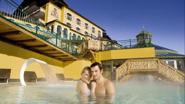 2 - 4 ÜN im 4*-Hotel in den Alpen inkl. Halbpension, Wellness und Aktivcard ab 159€ p.P. 2 4 ÜN im 4* Hotel in den Alpen inkl. Halbpension, Wellness und Aktivcard ab 159€ p.P.