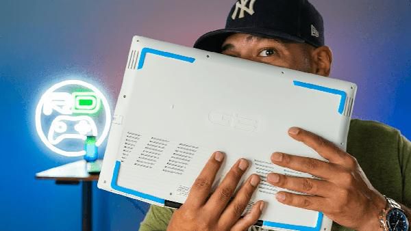 DELL G3 15 3500 H5JDG 15,6 DELL G3 15 3500 H5JDG 15,6 Notebook (Core i5, 8GB, 512GB, GTX 1650) für 677€ (statt 870€)
