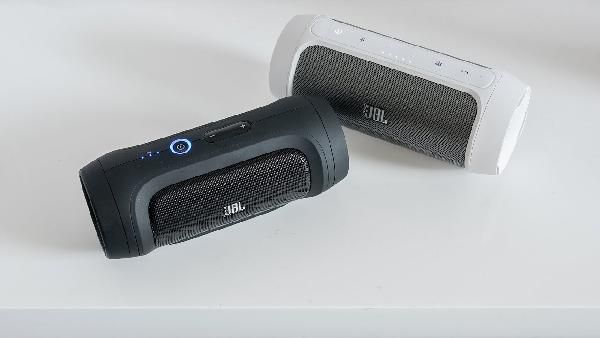 JBL Charge 2+ Bluetooth Lautsprecher schwarz mit Freisprecheinrichtung für 88€ (statt 99€) JBL Charge 2+ Bluetooth Lautsprecher schwarz mit Freisprecheinrichtung für 88€ (statt 99€)