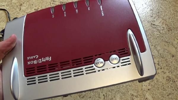 AVM FRITZ!Box 6490 Kabelmodem mit WLAN AC + WLAN Repeater 1160 für 165€ (statt 208€) AVM FRITZ!Box 6490 Kabelmodem mit WLAN AC + WLAN Repeater 1160 für 165€ (statt 208€)