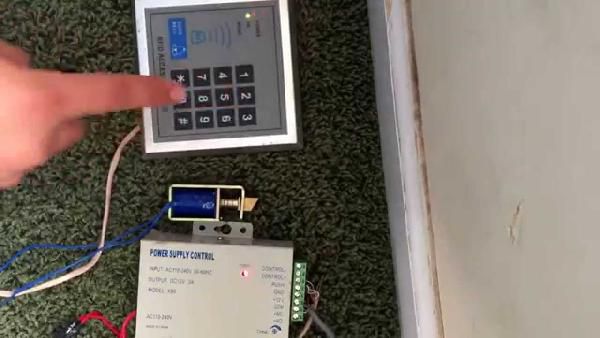 KKmoon Tür Zugangskontrollsystem inkl. 10 RFID Chips für 30,09€ (statt 43€) KKmoon Tür Zugangskontrollsystem inkl. 10 RFID Chips für 30,09€ (statt 43€)