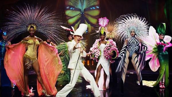 VIVID Grand Show im Friedrichstadt-Palast + ÜN in 4*- oder 5*-Hotel inkl. Extras ab 49€ p.P. VIVID Grand Show im Friedrichstadt Palast + ÜN in 4* oder 5* Hotel inkl. Extras ab 49€ p.P.