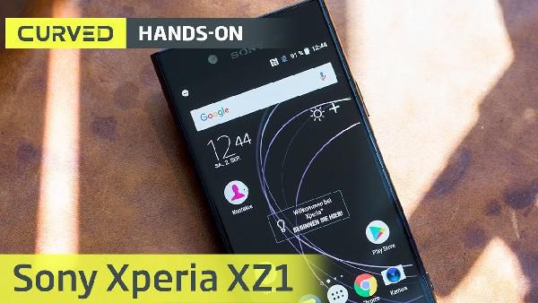 Das neue Sony Xperia XZ1 ab 4,95€ + gratis Kopfhörer + o2 Free 15 mit 15GB LTE ab 34,99€ mtl. Das neue Sony Xperia XZ1 ab 4,95€ + gratis Kopfhörer + o2 Free 15 mit 15GB LTE ab 34,99€ mtl.