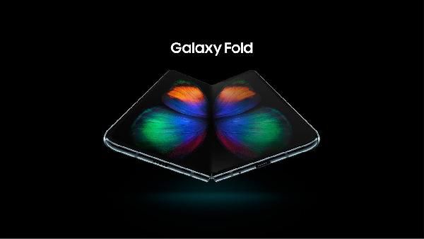 Samsung präsentiert Galaxy Fold mitsamt überraschenden Funktionen! Samsung präsentiert Galaxy Fold mitsamt überraschenden Funktionen!