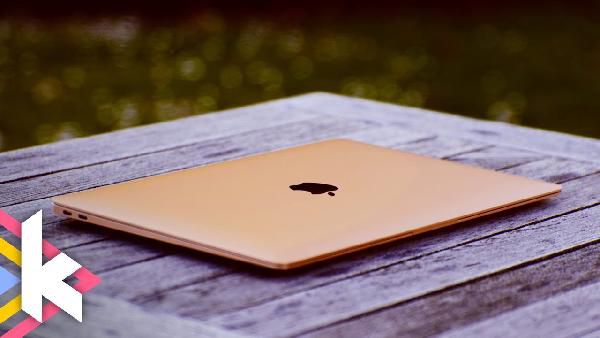 Apple MacBook Air Retina 13 Apple MacBook Air Retina 13 2020 (Core i3, 8GB, 256GB SSD) für 921€ (statt 1.023€)