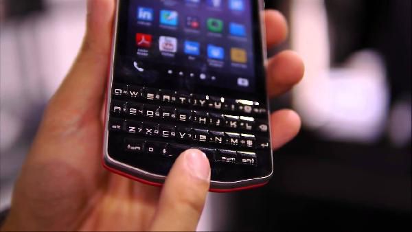 Blackberry Porsche Design P9983 für 244,71€ (statt 535€) dank Schubladenvertrag Blackberry Porsche Design P9983 für 244,71€ (statt 535€) dank Schubladenvertrag