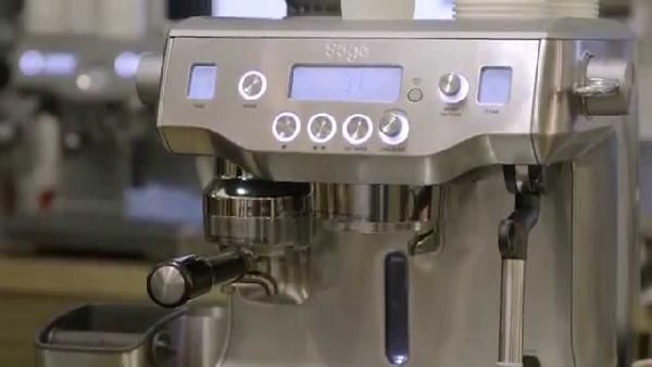 Sage Appliances SES980 Espresso-Maschine Sage Appliances SES980 Espresso Maschine The Oracle in Black Truffle für nur 1.399€ (statt 1.631€)