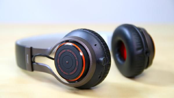 Jabra Revo Wireless Bluetooth On-Ear-Kopfhörer für 84,95€ (statt 104€) Jabra Revo Wireless Bluetooth On Ear Kopfhörer für 84,95€ (statt 104€)