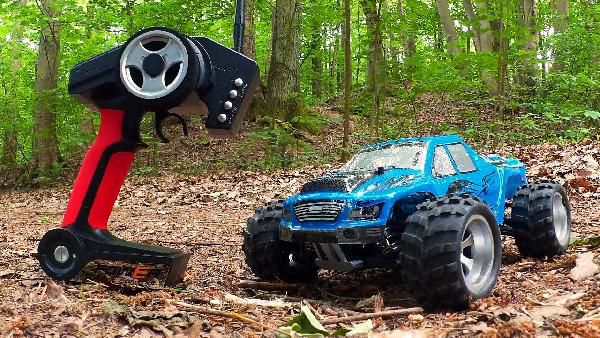 WLtoys A979-B Monster-Truck RC (Allrad bis zu 70km/h) für 52,19€ (statt 58€) WLtoys A979 B Monster Truck RC (Allrad bis zu 70km/h) für 52,19€ (statt 58€)