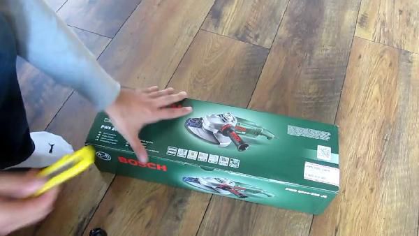 Bosch PWS2000-230JE Zweihand-Winkelschleifer 2000W mit Anti-Vibrationshandgriff für 77€ (statt 89€) Bosch PWS2000 230JE Zweihand Winkelschleifer 2000W mit Anti Vibrationshandgriff für 77€ (statt 89€)