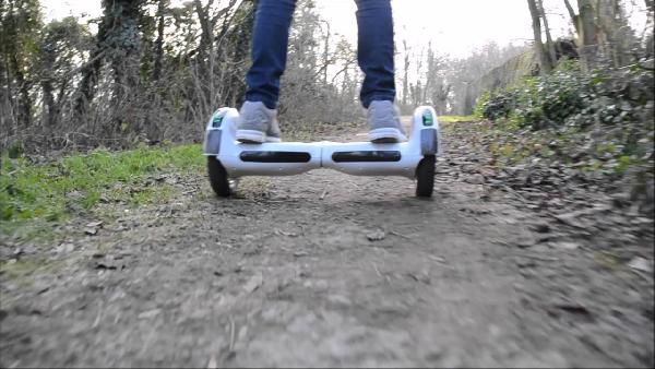 VIRON CrossRover V.8 - 800Watt Hoverboard mit 10Zoll Luftbereifung für 249,90€ VIRON CrossRover V.8 800Watt Hoverboard mit 10Zoll Luftbereifung für 249,90€