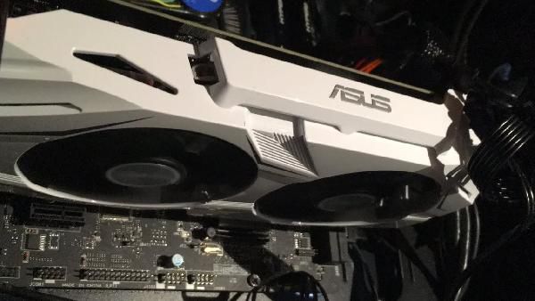 Bestpreis: Asus GTX 1060 Dual 6GB Grafikkarte + SanDisk 240GB SSD für nur 255€ (statt 299€) Bestpreis: Asus GTX 1060 Dual 6GB Grafikkarte + SanDisk 240GB SSD für nur 255€ (statt 299€)