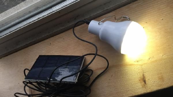 Solarzelle & LED-Lampe mit Akku für 3,41€ Solarzelle & LED Lampe mit Akku für 3,41€