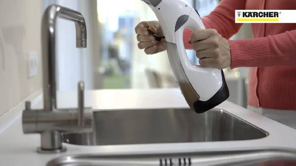 Kärcher WV2 Premium - Fenstersauger mit Li-Io Akku für 38,90€ (statt 49€) Kärcher WV2 Premium Fenstersauger mit Li Io Akku für 38,90€ (statt 49€)