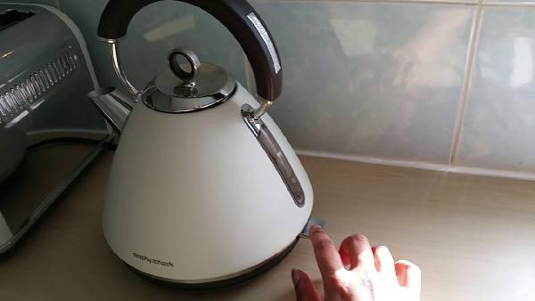 MORPHY RICHARDS Evoke Bundle: Toaster & Wasserkocher für 79€ (statt 150€) MORPHY RICHARDS Evoke Bundle: Toaster & Wasserkocher für 79€ (statt 150€)