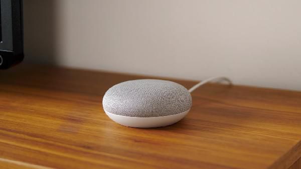 Google Home Mini Smart Speaker für 13,90€ (statt 25€) Google Home Mini Smart Speaker für 13,90€ (statt 25€)