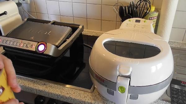 Tefal ActiFry FZ7100 Heißluftfritteuse mit 1kg Fassung für 101,45€ (statt 115€) Tefal ActiFry FZ7100 Heißluftfritteuse mit 1kg Fassung für 101,45€ (statt 115€)