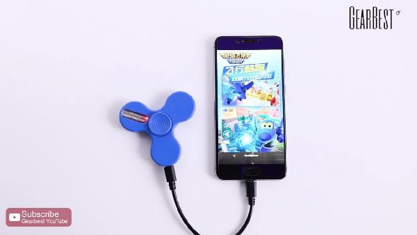 Fidget Spinner mit einstellbarer LED Schrift via App für 7,11€ Fidget Spinner mit einstellbarer LED Schrift via App für 7,11€