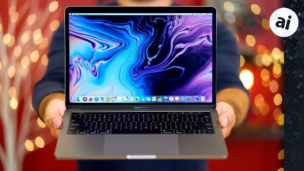 Apple MacBook Pro 13 Apple MacBook Pro 13 (Modell 2018 MR9Q2D/A) mit 256GB für 1.479€ (statt 1.629€)