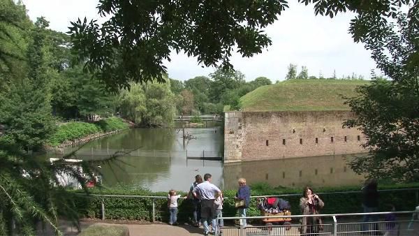 2 ÜN im Brückenkopf-Park inkl. HP, Sauna & Eintritt in den Park ab 74€ p.P. 2 ÜN im Brückenkopf Park inkl. HP, Sauna & Eintritt in den Park ab 74€ p.P.