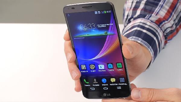 LG G Flex titan silver - Android 4.2.2 Smartphone für 249€ LG G Flex titan silver Android 4.2.2 Smartphone für 249€