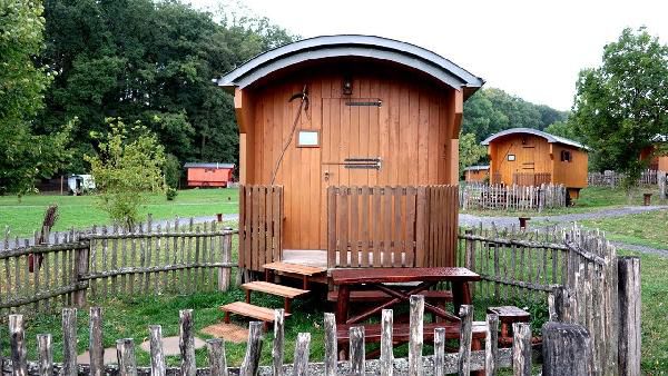 ÜN im Natur-Resort Tripsdrill mit Frühstück, Wäsche und Eintritt ins Wildparadies ab 49,50€ p.P. ÜN im Natur Resort Tripsdrill mit Frühstück, Wäsche und Eintritt ins Wildparadies ab 49,50€ p.P.