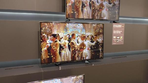 Panasonic TX-55EXW584 (55 Zoll) Fernseher (4K Ultra HD, Quattro Tuner, Smart TV) für 449€ (statt 569€) Panasonic TX 55EXW584 (55 Zoll) Fernseher (4K Ultra HD, Quattro Tuner, Smart TV) für 449€ (statt 569€)