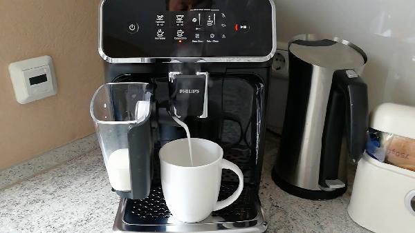 PHILIPS LatteGo Kaffeevollautomat + PHILIPS Sonicare FlexCare Platinum für 444€ (statt 586€) PHILIPS LatteGo Kaffeevollautomat + PHILIPS Sonicare FlexCare Platinum für 444€ (statt 586€)